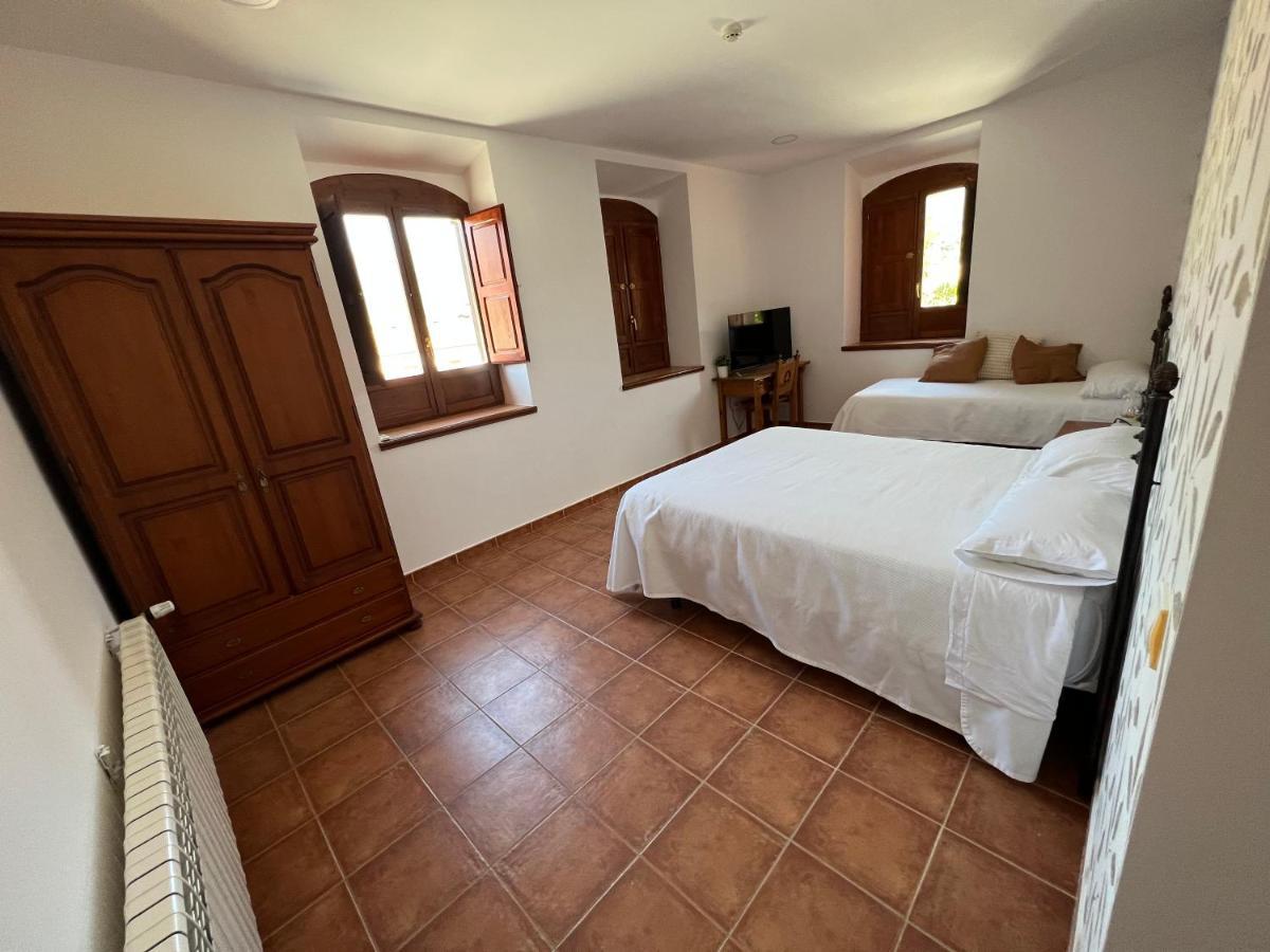 Hostal Villa El Colmenar Момбельтран Экстерьер фото