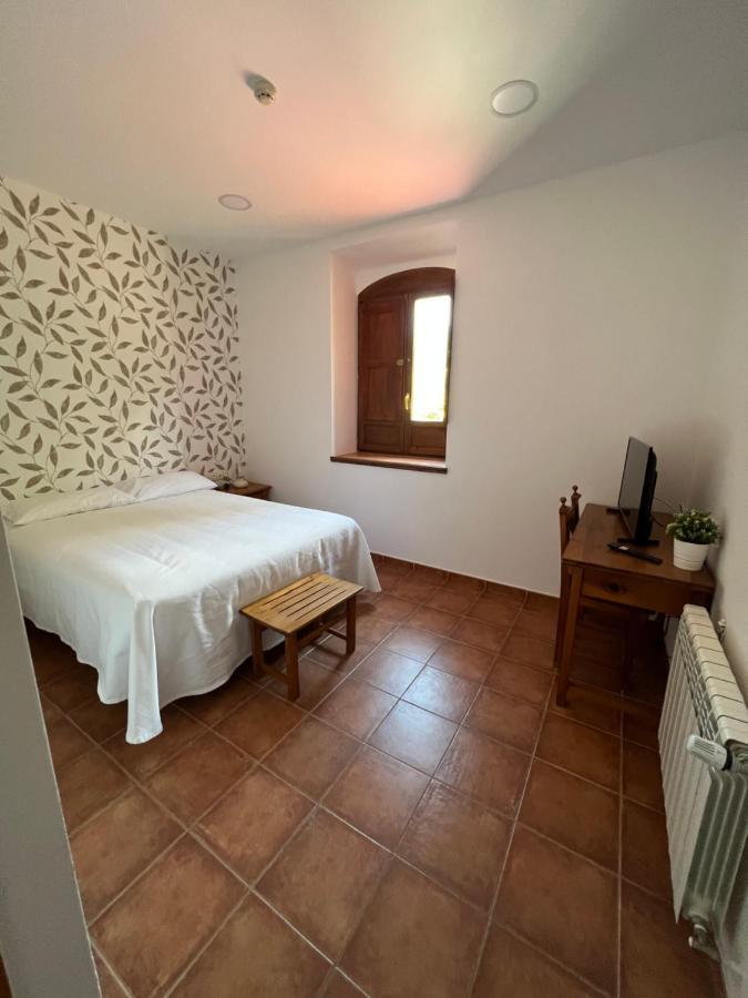 Hostal Villa El Colmenar Момбельтран Экстерьер фото