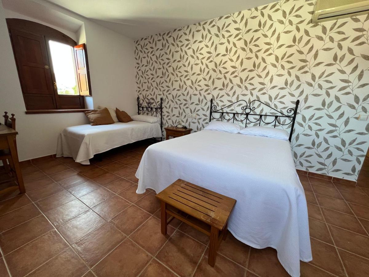 Hostal Villa El Colmenar Момбельтран Экстерьер фото
